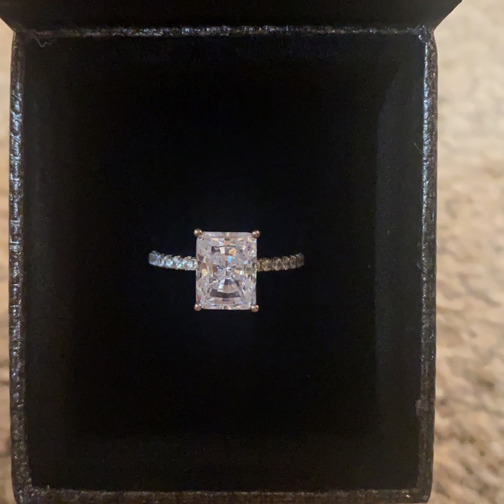 NEW Tiger Gems 3ctw Radient Cut Solitaire Engagement Ring - Picture 4 of 10